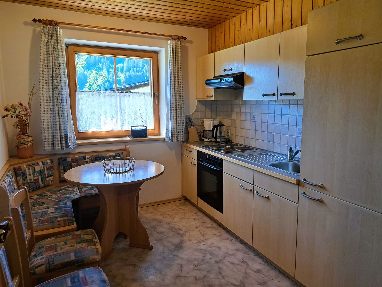 Küche der Ferienwohnung Roßkopf